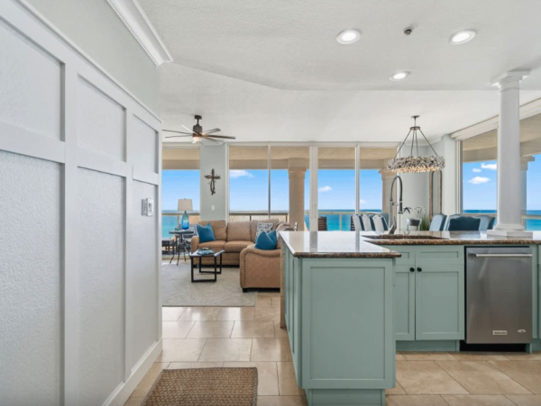 Gulf Front Luxury 4th floor Pensacola Beach Condo